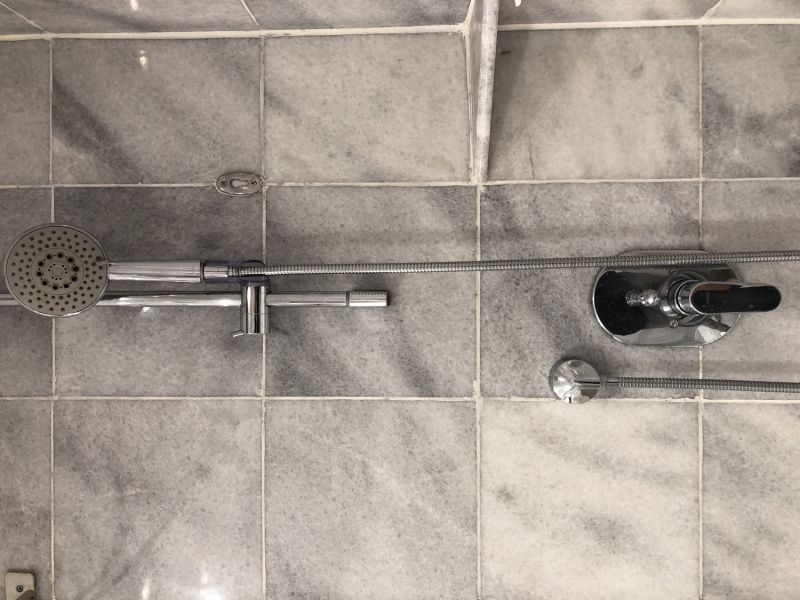 Shower Fixtures & Accessories